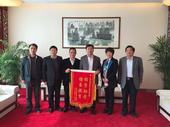 河海大學(xué)領(lǐng)導(dǎo)蒞臨我公司指導(dǎo)交流